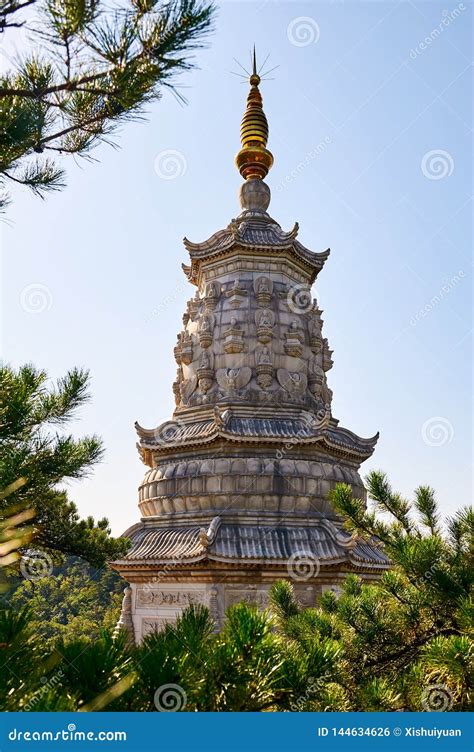  Het Betoverende Schoonheid van de Fuxin Qianjin Bao Pagoda!